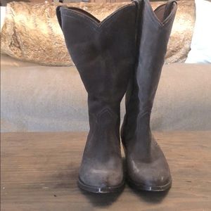 Woman’s Frye Boots